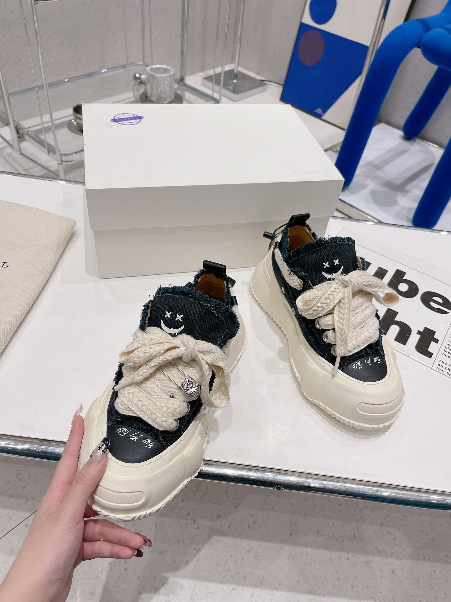 BalenciagaSHOES