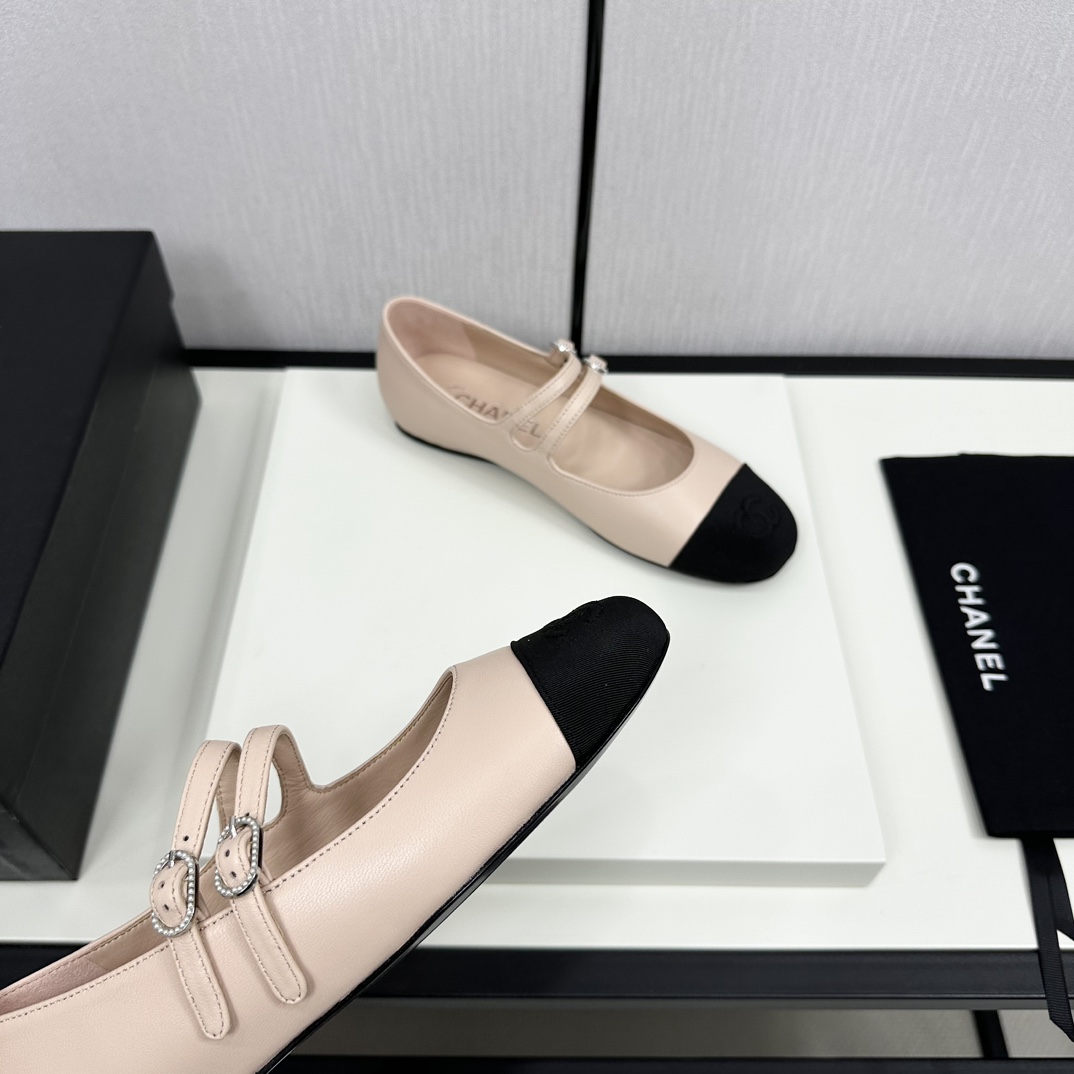 Womens shoes collection