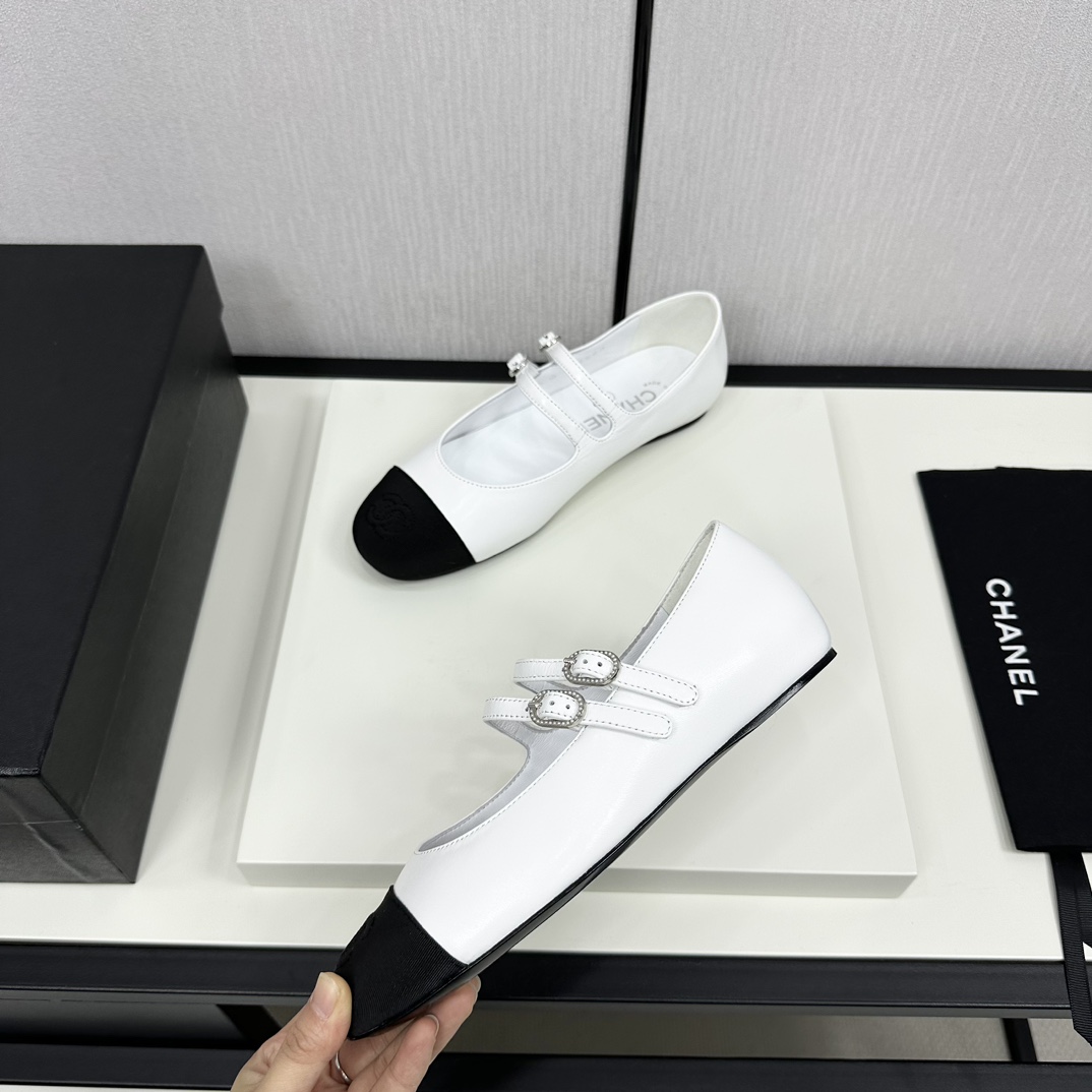 Womens shoes collection