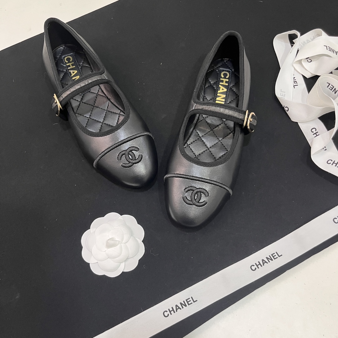 Womens shoes collection