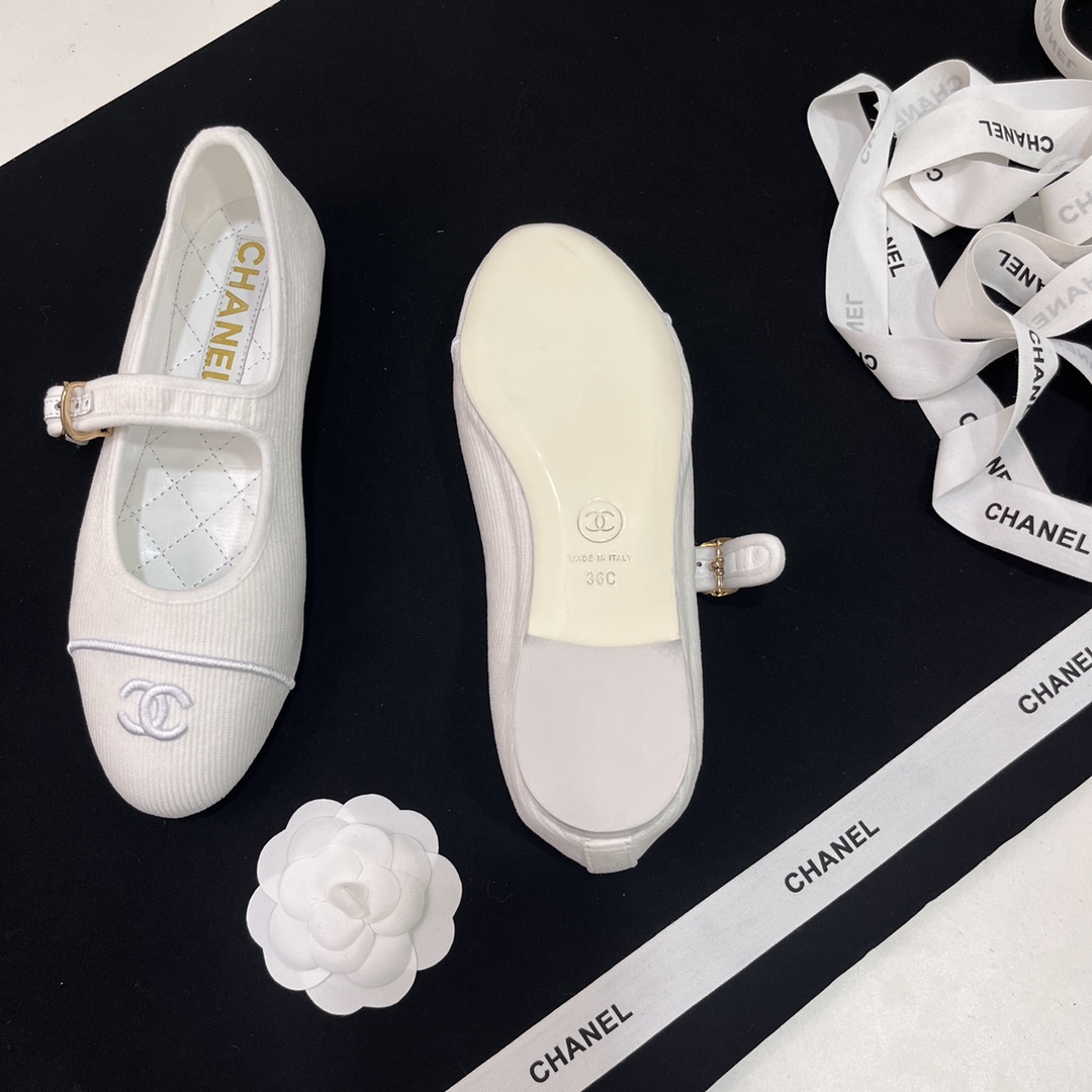 Womens shoes collection