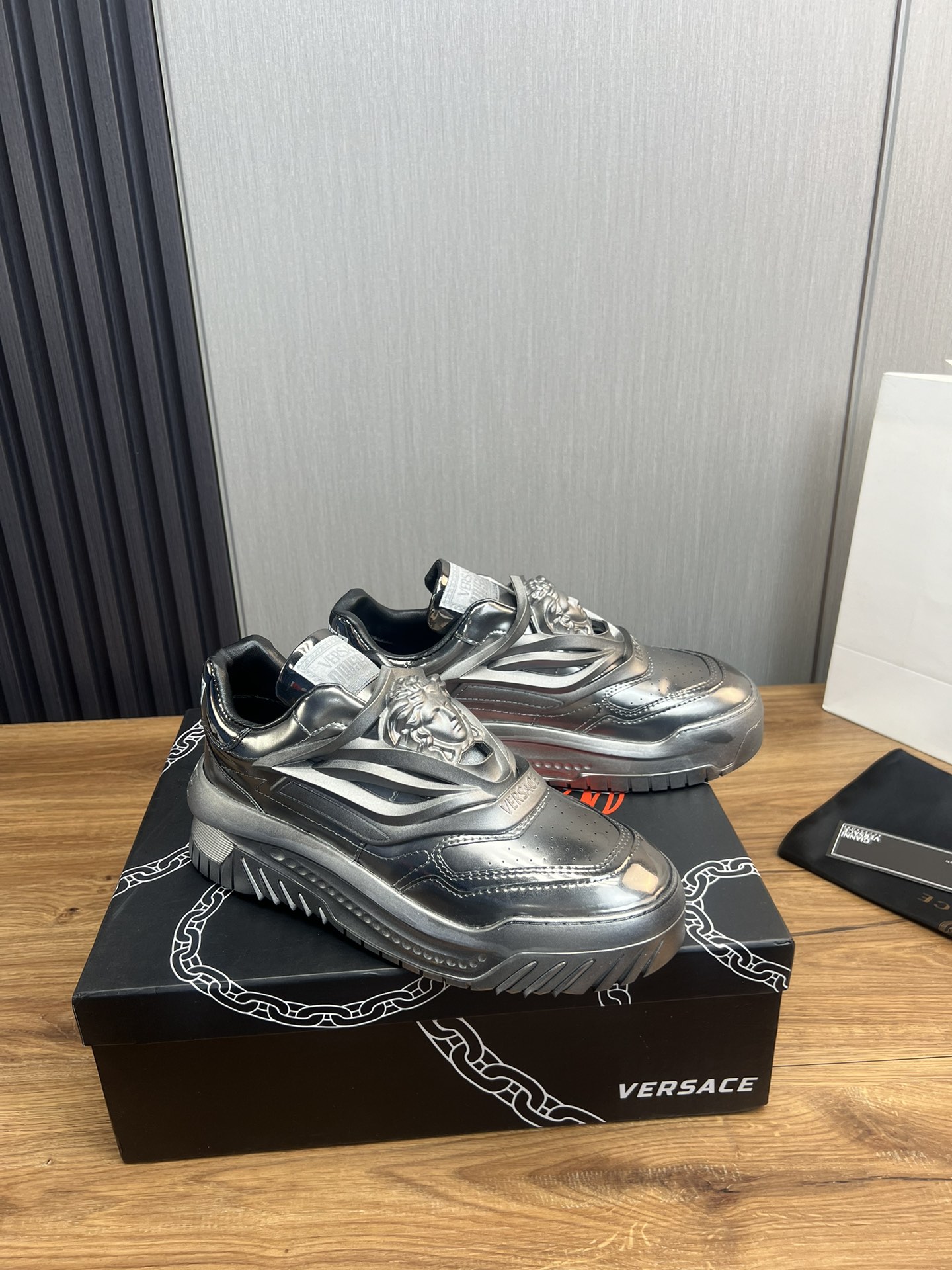 VersaceSHOES
