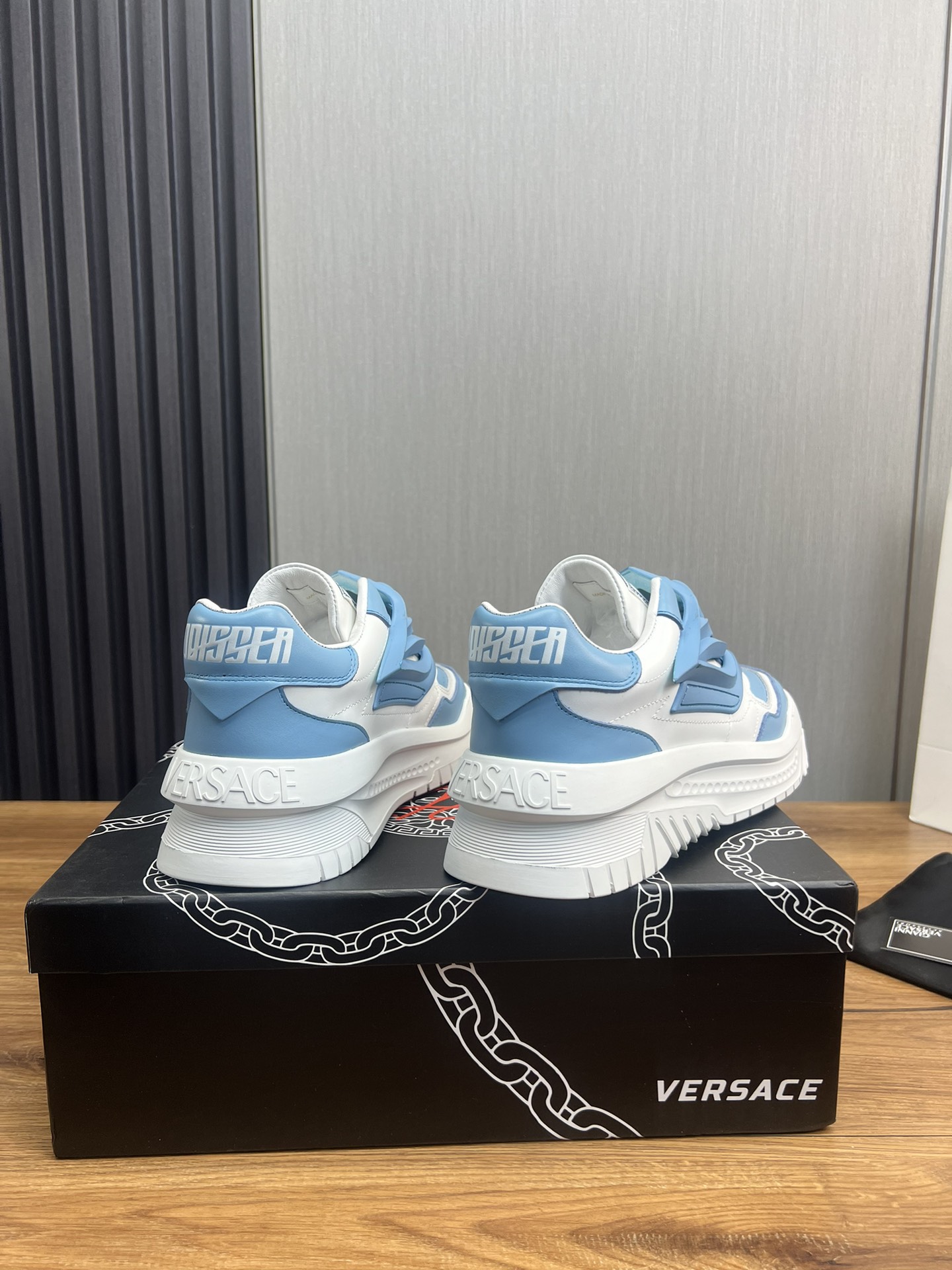 VersaceSHOES