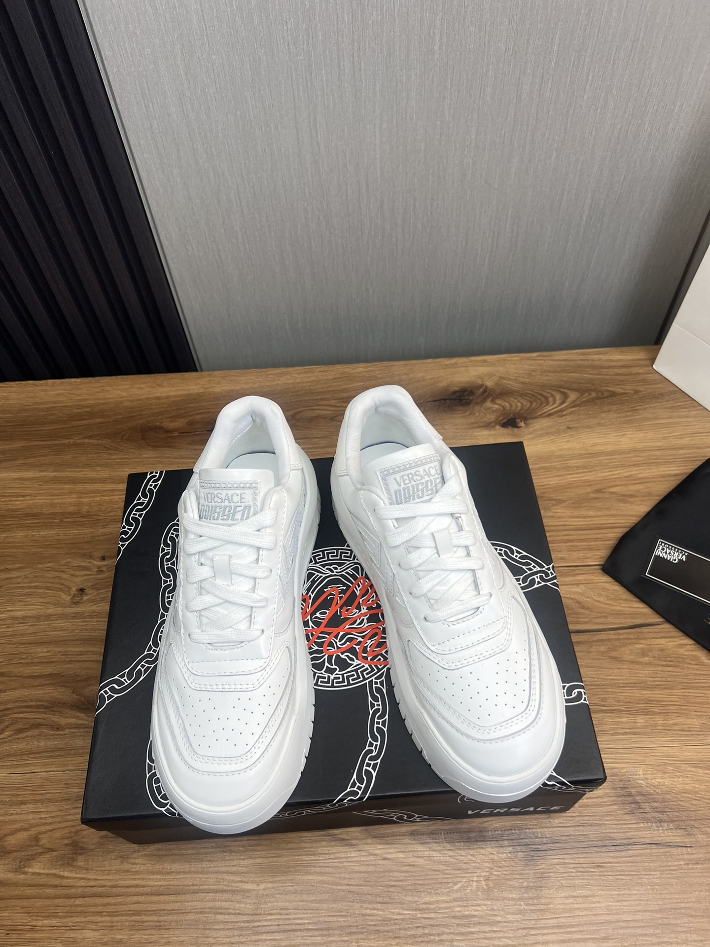 VersaceSHOES