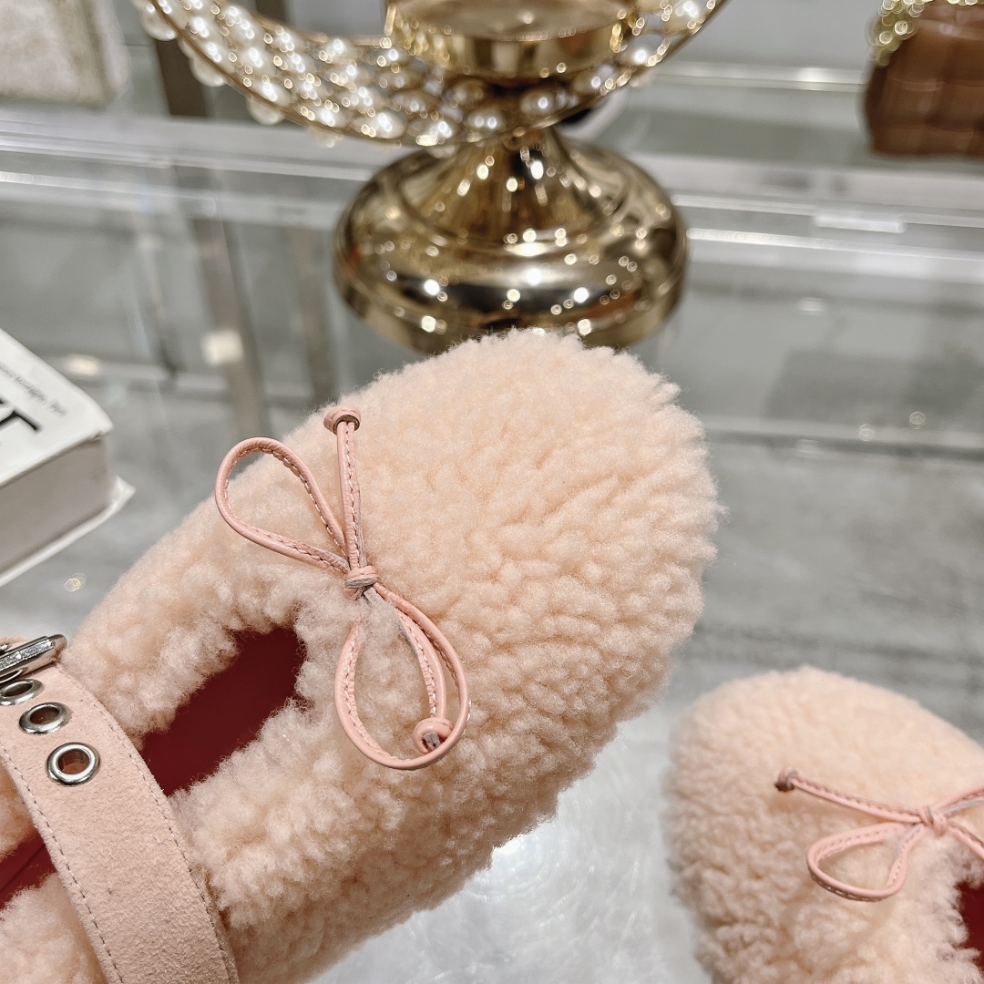 Womens shoes collection