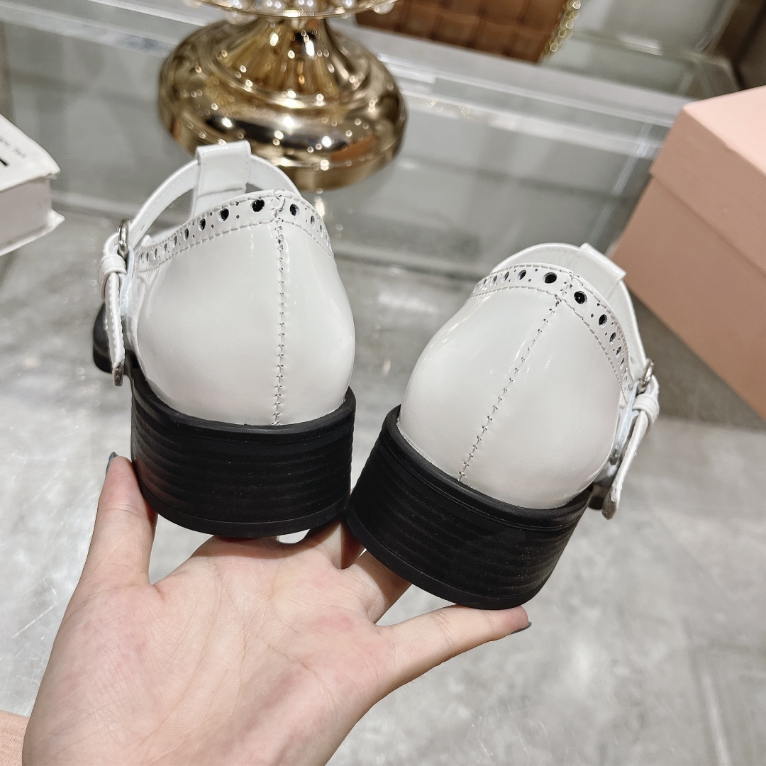 Womens shoes collection