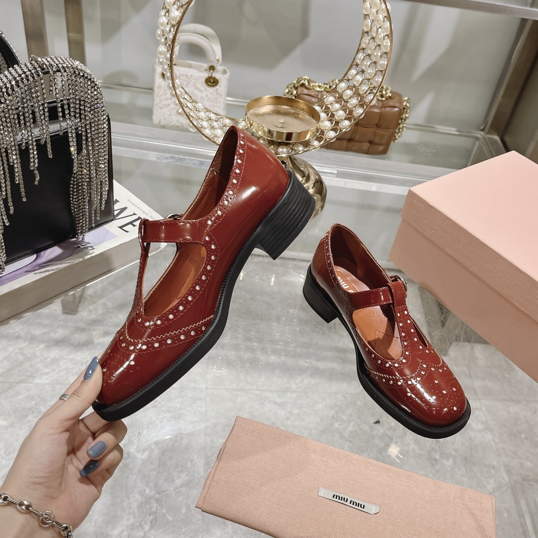 Womens shoes collection