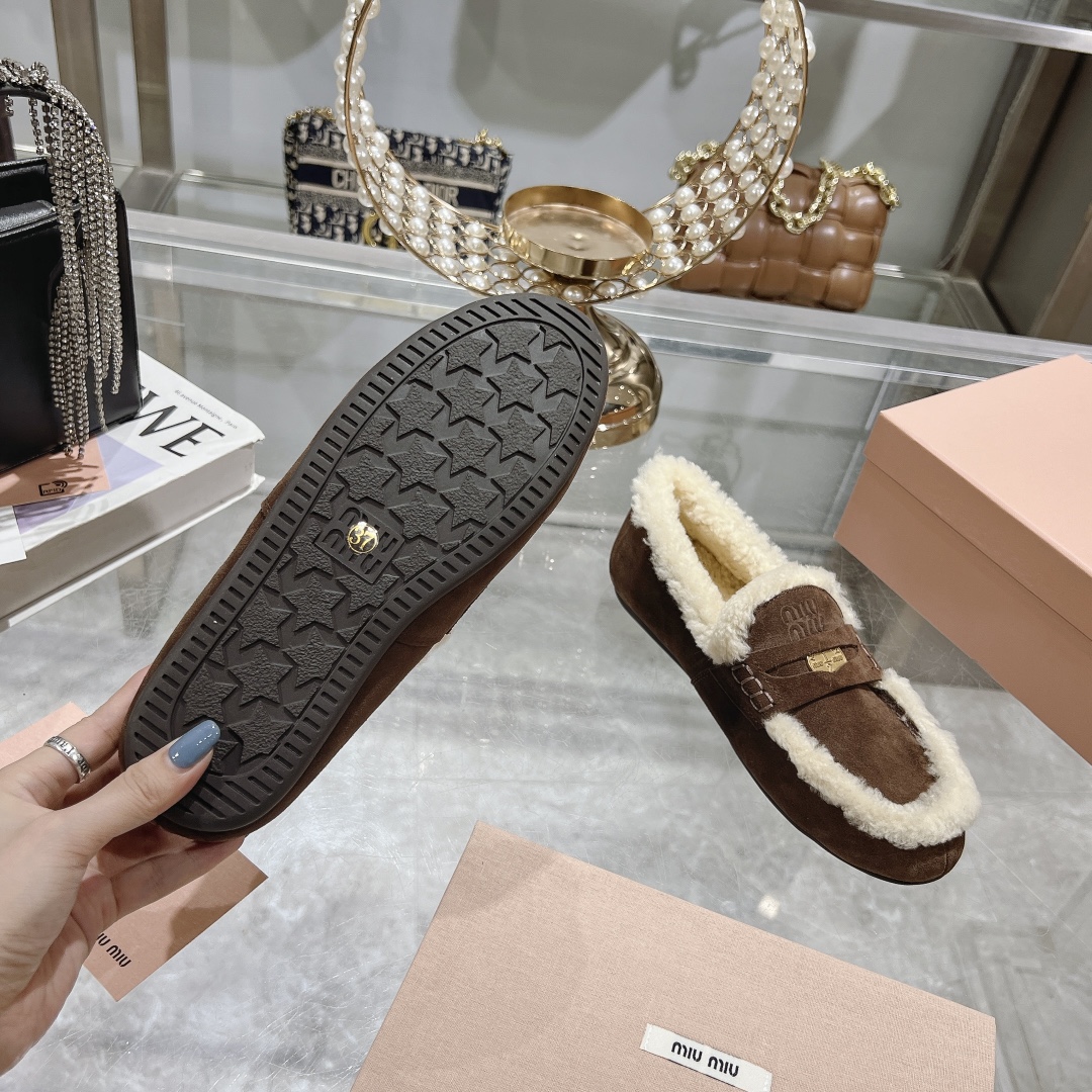 Womens shoes collection