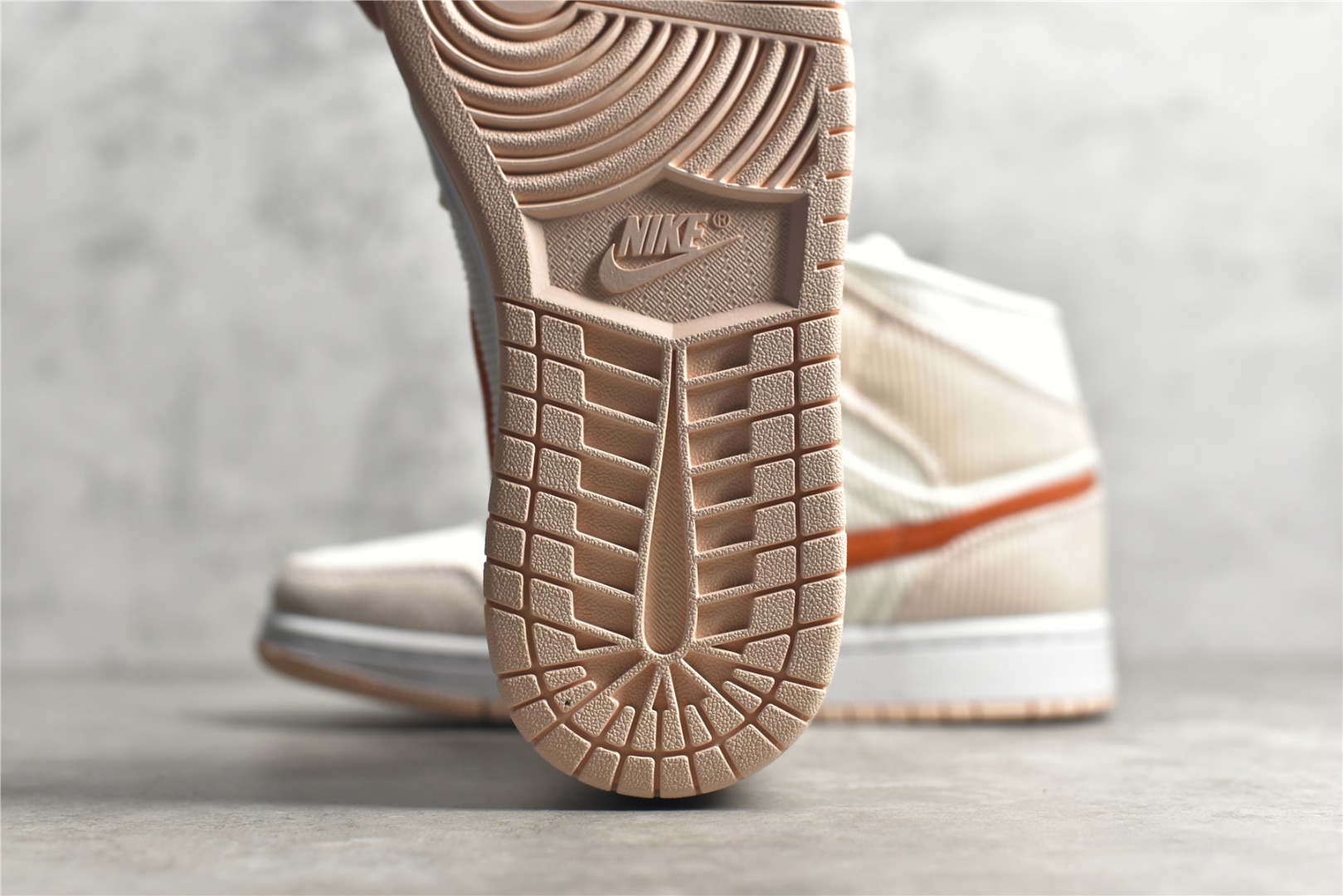 AirJordan1MidSHOES