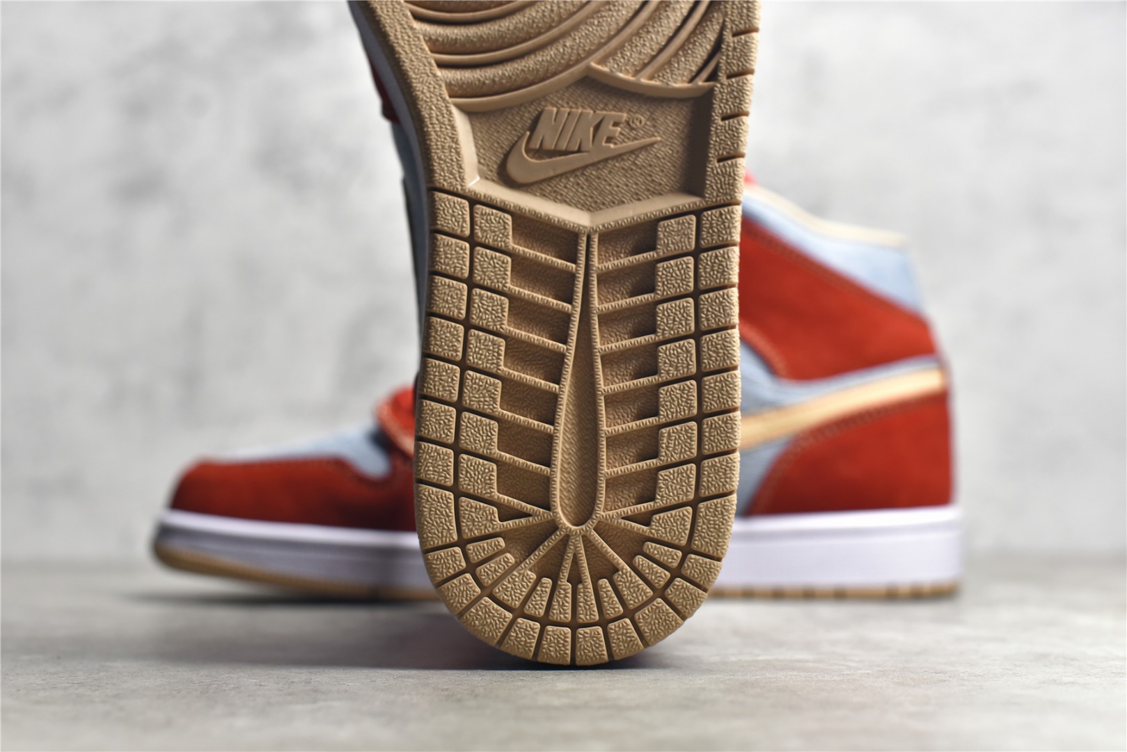 AirJordan1MidSHOES