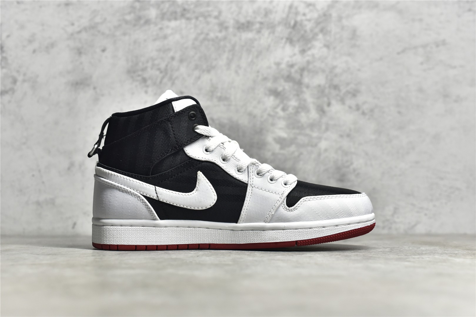 AirJordan1MidSHOES