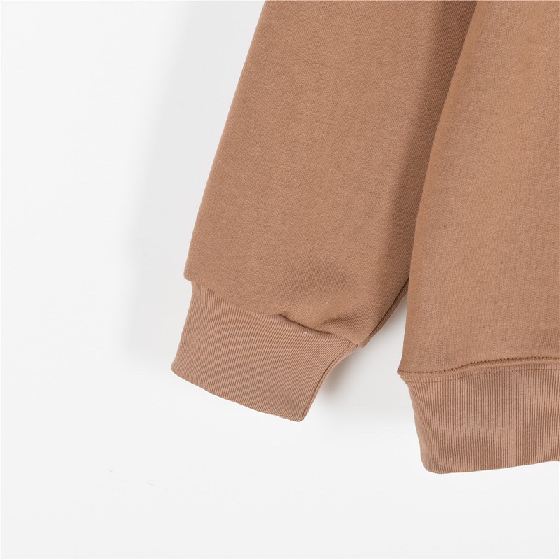 Hoodies & Sweatshirts