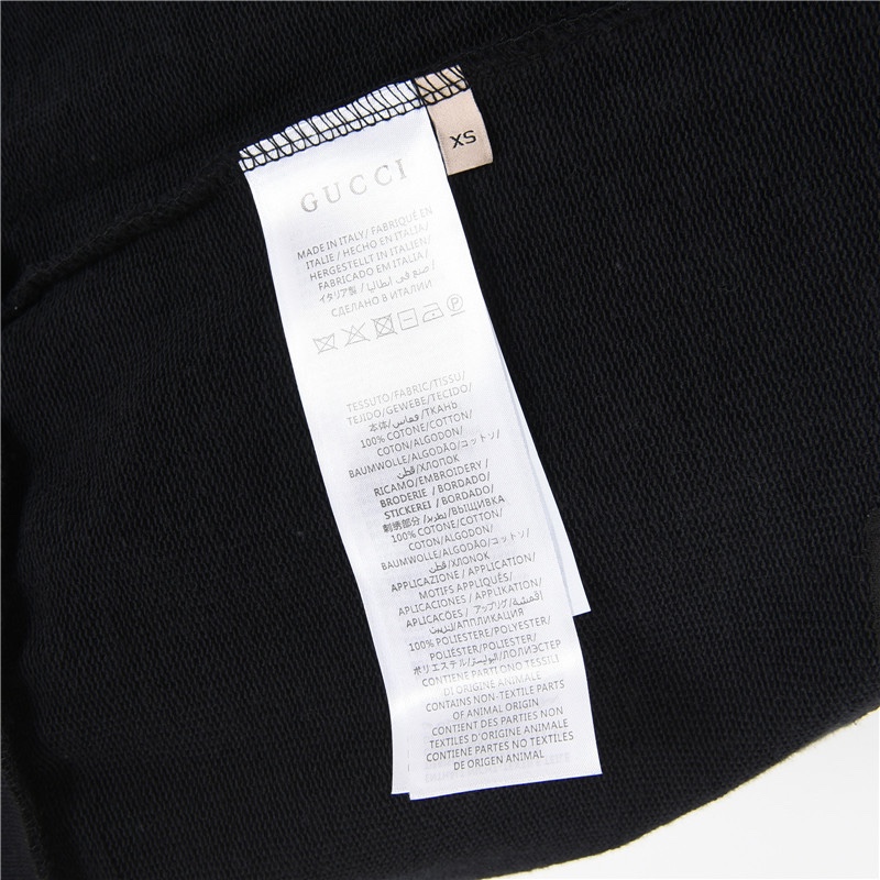 Hoodies & Sweatshirts