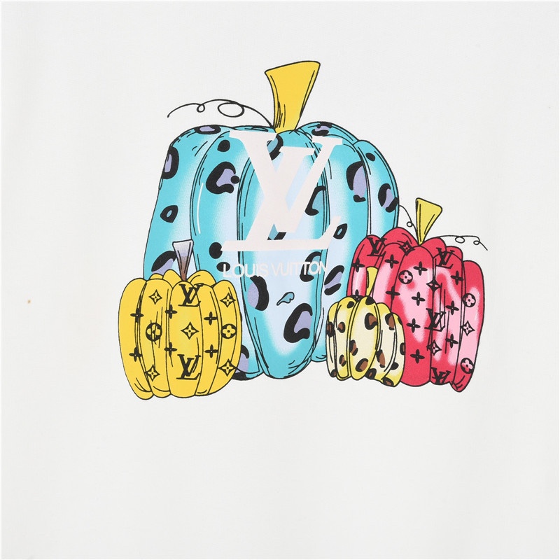 Hoodies & Sweatshirts