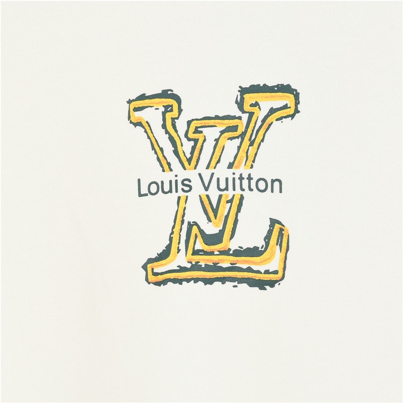 Hoodies & Sweatshirts