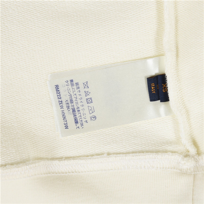 Hoodies & Sweatshirts